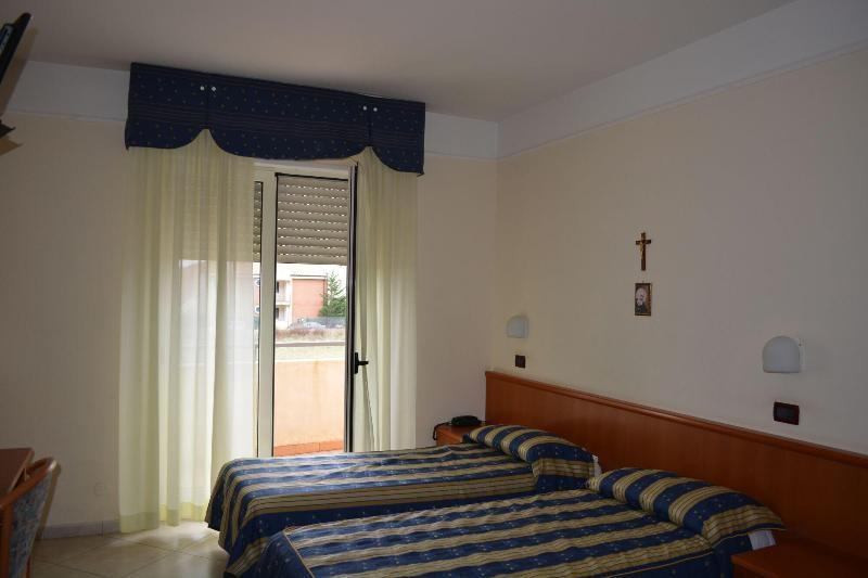 Hotel La Buona Forchetta - S. Anna San Giovanni Rotondo Exterior foto