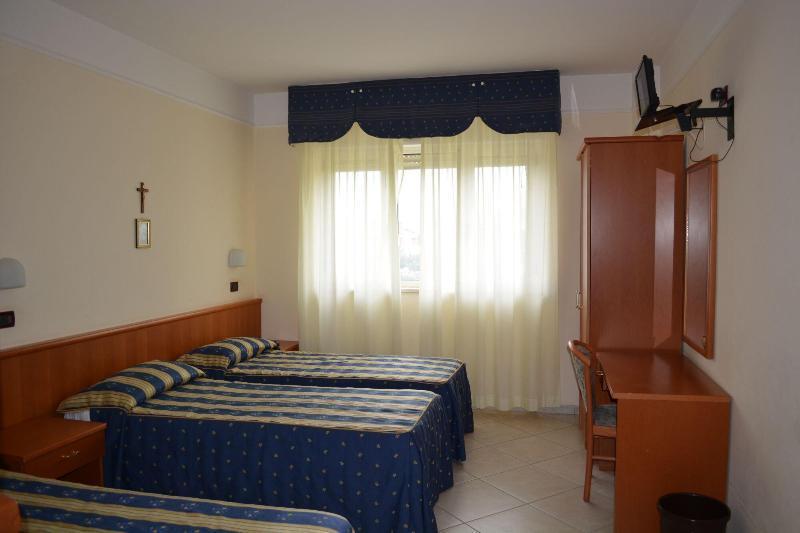 Hotel La Buona Forchetta - S. Anna San Giovanni Rotondo Exterior foto